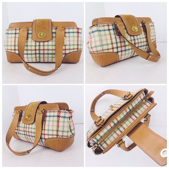 Coach Near Mint Condition! - Picture 6 of 8